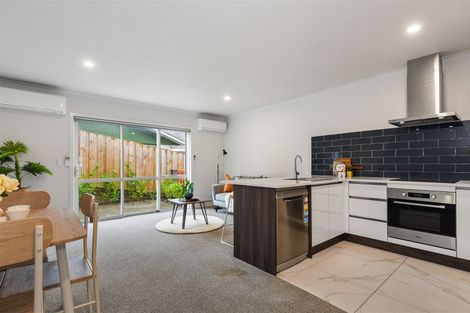 Photo of property in 4/12 Scotland Place, Hillcrest, Hamilton, 3216