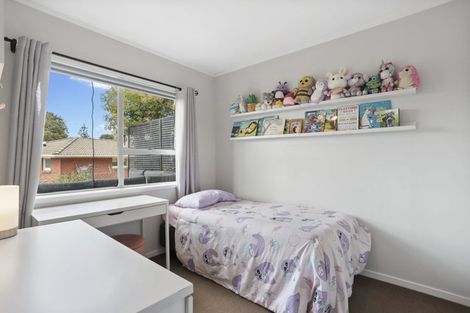 Photo of property in 2/22c Evans Road, Glen Eden, Auckland, 0602