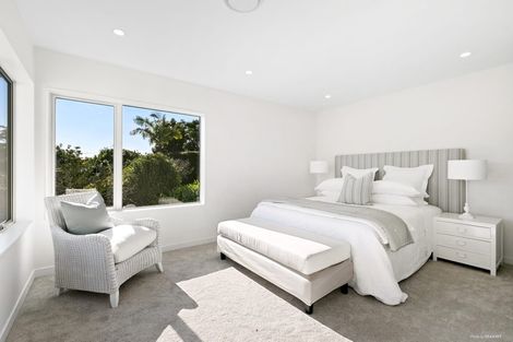 Photo of property in 154a Awaruku Road, Torbay, Auckland, 0630