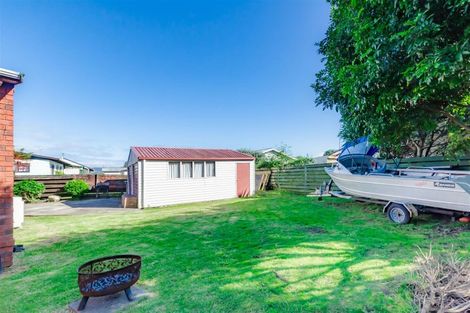 Photo of property in 65 Arawhata Road, Paraparaumu, 5032