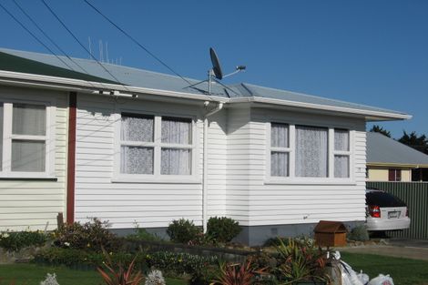 Photo of property in 2 Linley Place, Levin, 5510