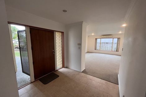 Photo of property in 3 Lake Panorama Drive, Henderson, Auckland, 0612