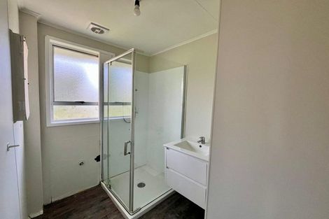 Photo of property in 98 Arimu Road, Papakura, 2110