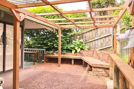 Photo of property in 20 Makepiece Place, Chatswood, Auckland, 0626