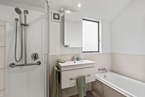 Photo of property in 40a Sawyers Arms Road, Northcote, Christchurch, 8052