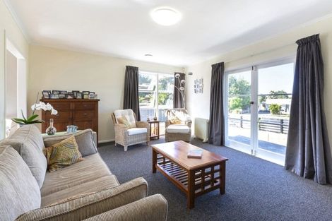 Photo of property in 2 Saint Johns Avenue, Tuakau, 2121