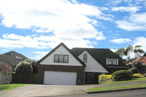 Photo of property in 17 Mccahill Views, Botany Downs, Auckland, 2010