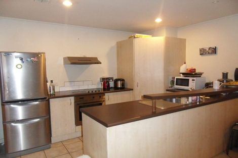 Photo of property in Mendosa Terraces Apartments, 14/9 Ebor Street, Te Aro, Wellington, 6011