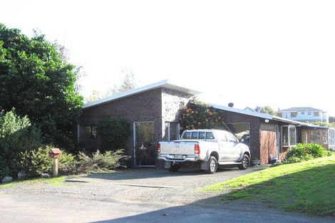 Photo of property in 8 Herbert Avenue, Raumati South, Paraparaumu, 5032