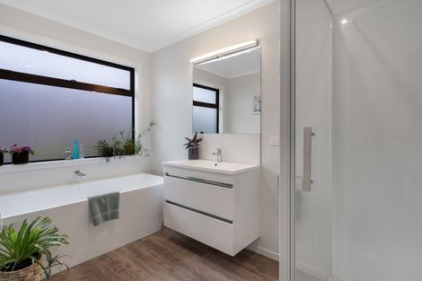 Photo of property in 24 Huntaway Close, Stoke, Nelson, 7011