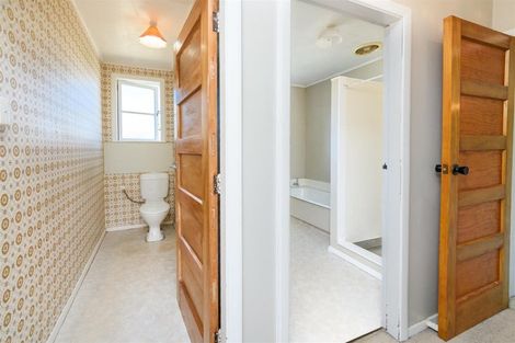 Photo of property in 31 Follett Street, Marton, 4710