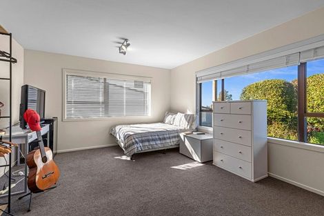 Photo of property in 137 Stapleford Crescent, Browns Bay, Auckland, 0630