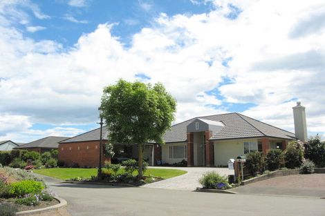 Photo of property in 22 Carmana Gardens, Rangiora, 7400