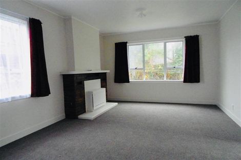 Photo of property in 27 Bulteel Street, New Plymouth, 4310