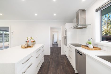 Photo of property in 73 Grahams Road, Burnside, Christchurch, 8041