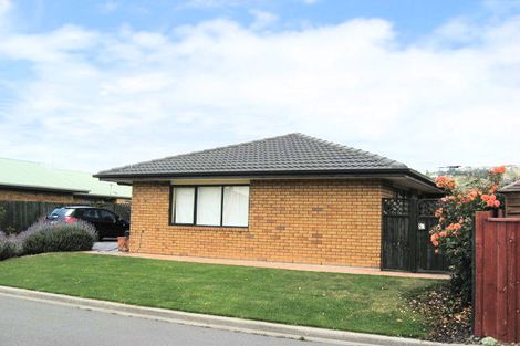 Photo of property in 9 Wendy Place, Heathcote Valley, Christchurch, 8022