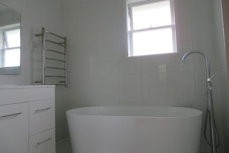 Photo of property in 10 Cypress Place, Sunnynook, Auckland, 0620