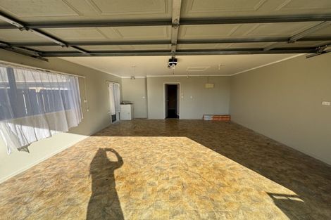 Photo of property in 17 Lolim Place, Favona, Auckland, 2024