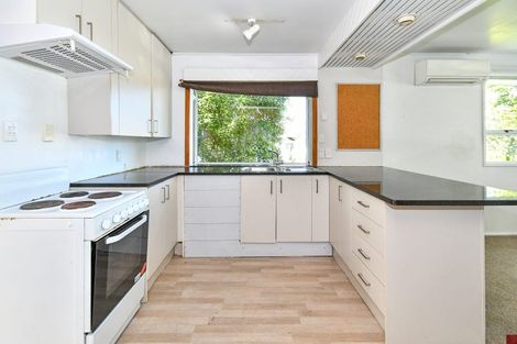 Photo of property in 12 Damian Way, Weymouth, Auckland, 2103