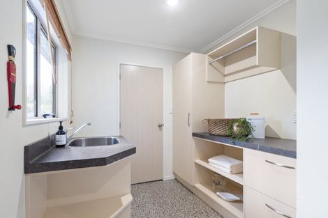 Photo of property in 268 Turitea Road, Turitea, Palmerston North, 4472