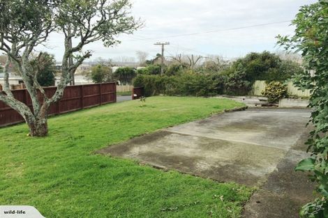 Photo of property in 2 Nield Road, Manurewa, Auckland, 2102