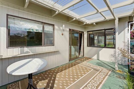 Photo of property in 1 Miro Street, Waikanae, 5036