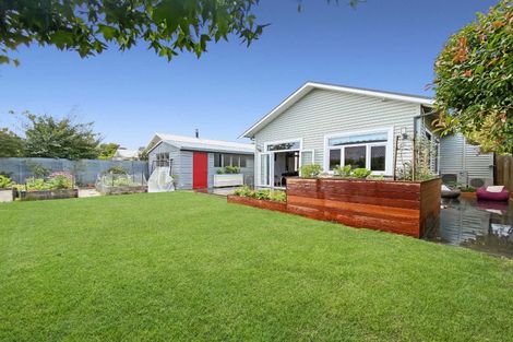 Photo of property in 91 Somerfield Street, Somerfield, Christchurch, 8024