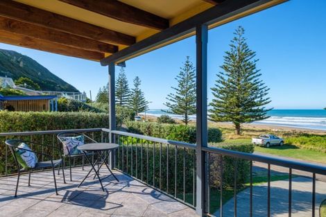 Photo of property in 15 Makorori Beach Road, Makorori, Gisborne, 4073