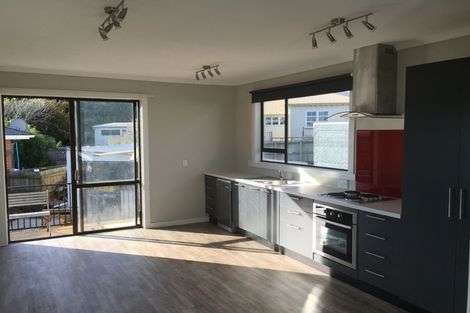 Photo of property in 37 Tahuna Road, Tainui, Dunedin, 9013