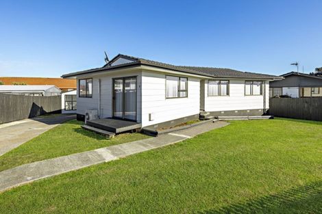 Photo of property in 8 Antalya Place, Manurewa, Auckland, 2102