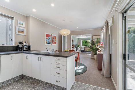 Photo of property in 70 Park Road, Carterton, 5713