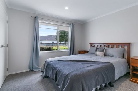 Photo of property in 15 Gladys Place, Levin, 5510