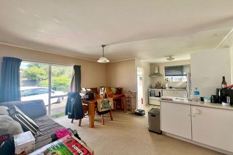 Photo of property in 40 Hassan Drive, Massey, Auckland, 0614