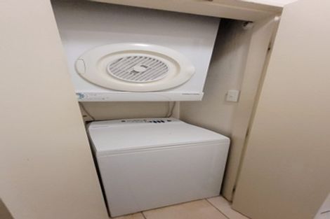 Photo of property in Haight Ashbury House, 2/11a Johnston Street, Wellington Central, Wellington, 6011