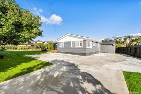 Photo of property in 56 Dale Crescent, Pakuranga, Auckland, 2010