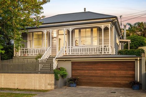Photo of property in 10 High Street, Devonport, Auckland, 0624