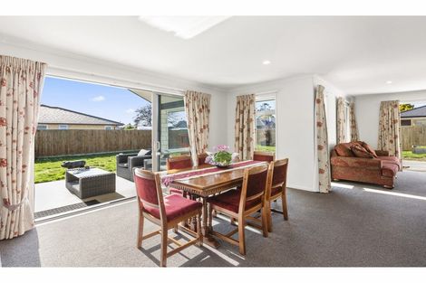 Photo of property in 4 Plescher Crescent, Leamington, Cambridge, 3432