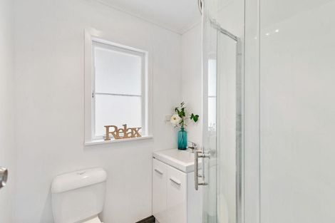 Photo of property in 53a Sylvan Crescent, Te Atatu South, Auckland, 0610