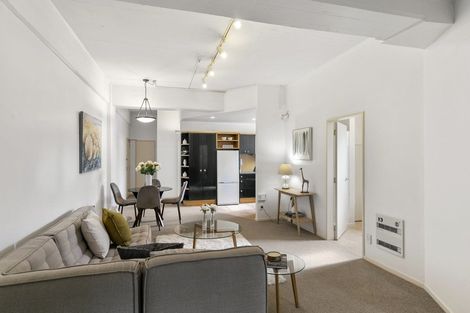 Photo of property in Lexington Apartments, 33d Hania Street, Mount Victoria, Wellington, 6011