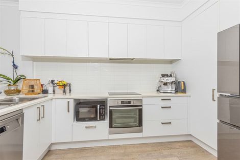 Photo of property in 28 Rangihina Road, Hobsonville, Auckland, 0616