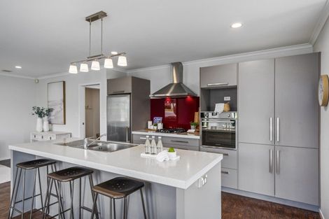 Photo of property in 2 Carex Close, Pyes Pa, Tauranga, 3112