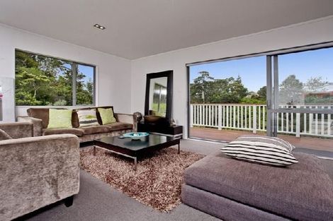 Photo of property in 234 Beach Haven Road, Beach Haven, Auckland, 0626