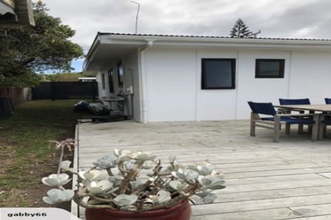 Photo of property in 29 Hunia Terrace, Himatangi Beach, Foxton, 4891