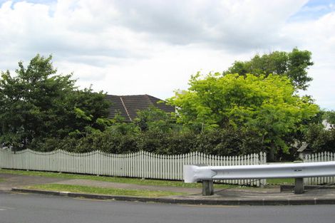 Photo of property in 47 Shortt Avenue, Mangere Bridge, Auckland, 2022