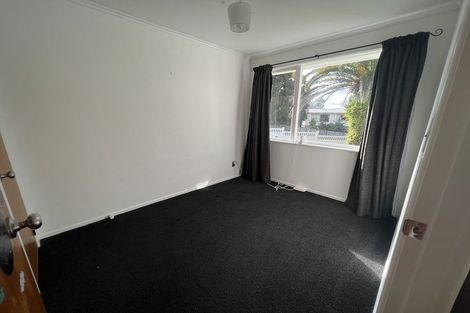 Photo of property in 8 Widmore Drive, Massey, Auckland, 0614