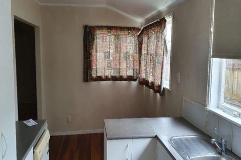 Photo of property in 2 Price Crescent, Mount Wellington, Auckland, 1060