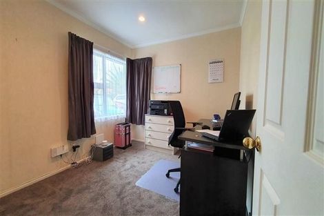 Photo of property in 1/21 Glanworth Place, Dannemora, Auckland, 2016