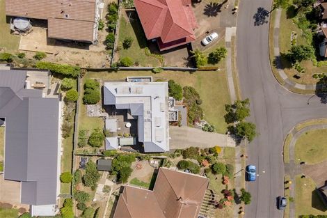 Photo of property in 6 Stevenson Way, Cockle Bay, Auckland, 2014