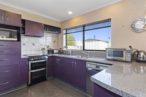 Photo of property in 21 Nicole Place, Papamoa Beach, Papamoa, 3118