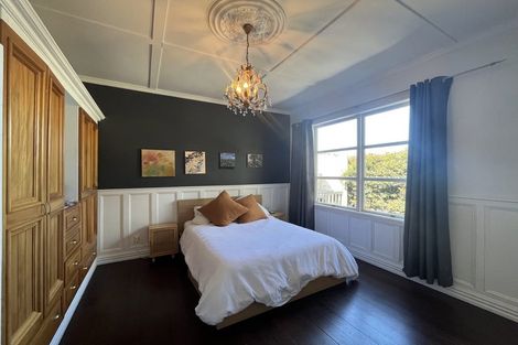 Photo of property in 24 Alfred Street, Northcote Point, Auckland, 0627